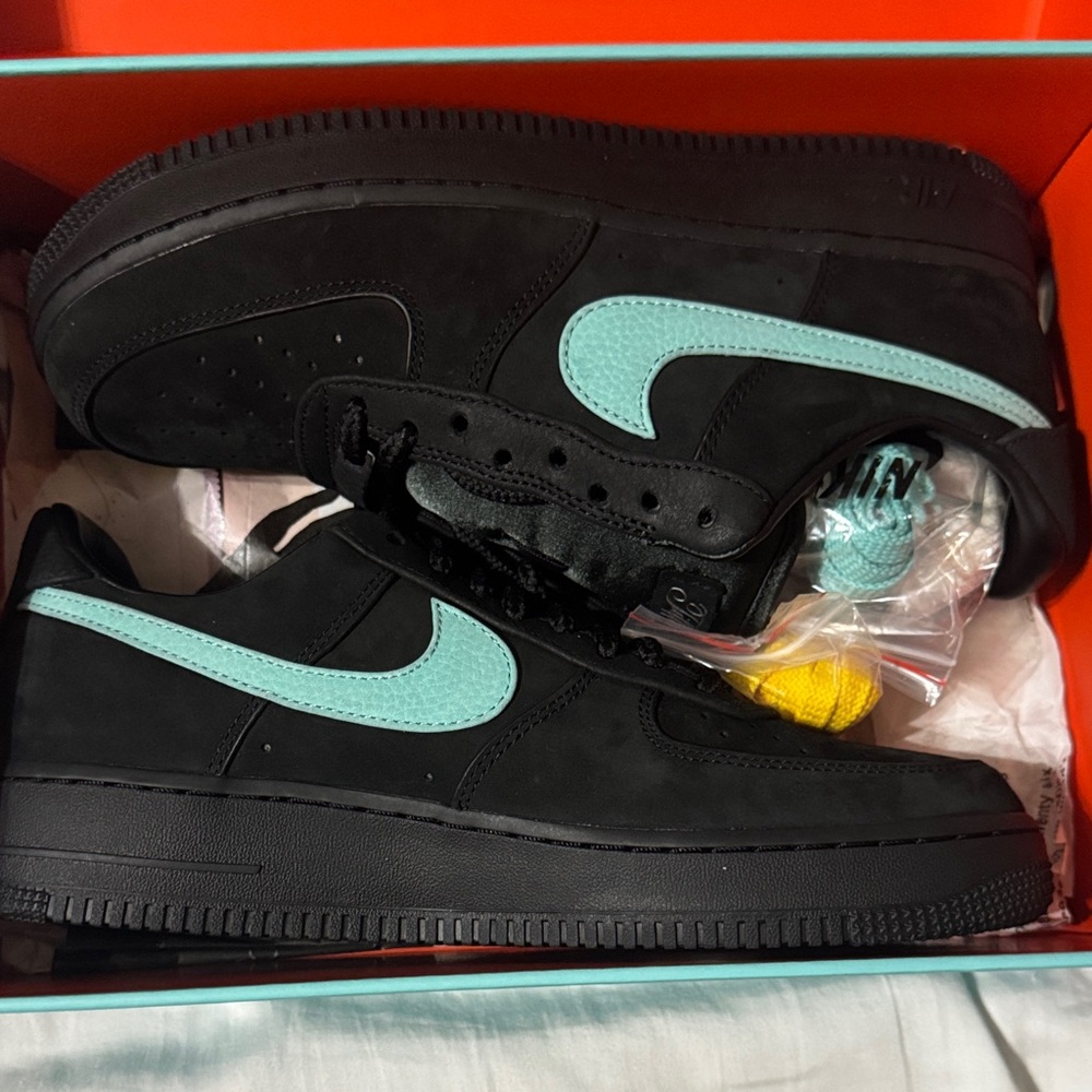 Tiffany & Co. Black and Teal Sneakers